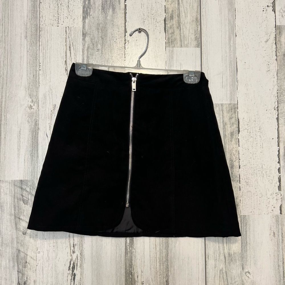 H&M Black A-Line Mini Skirt with Silver Front Zip